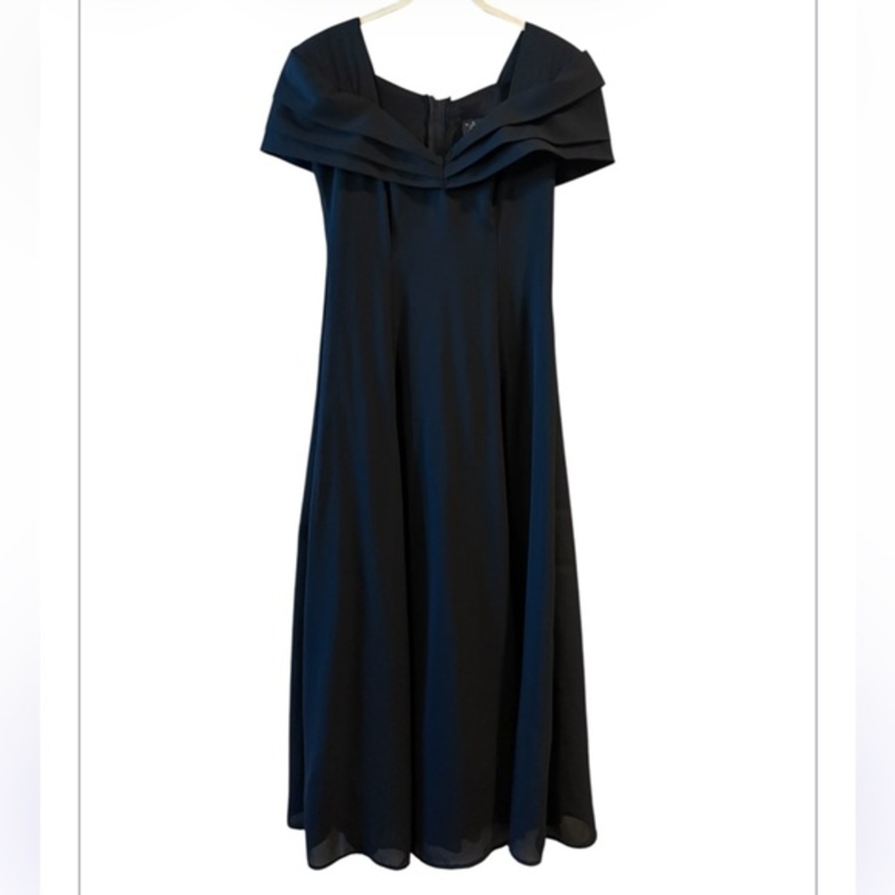 Vintage ON ON Los Angeles NY Black A line Pleated 90”s CBK Stunning Dress Jr 7